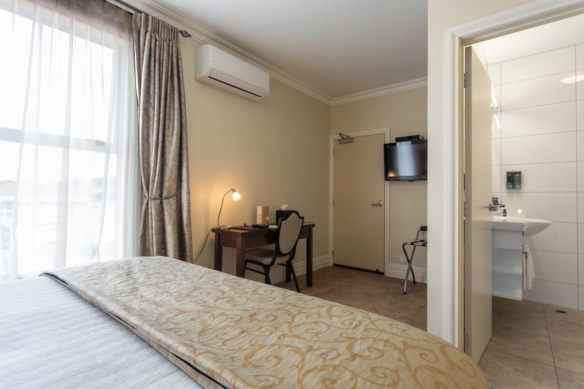 Tuakau Hotel Экстерьер фото