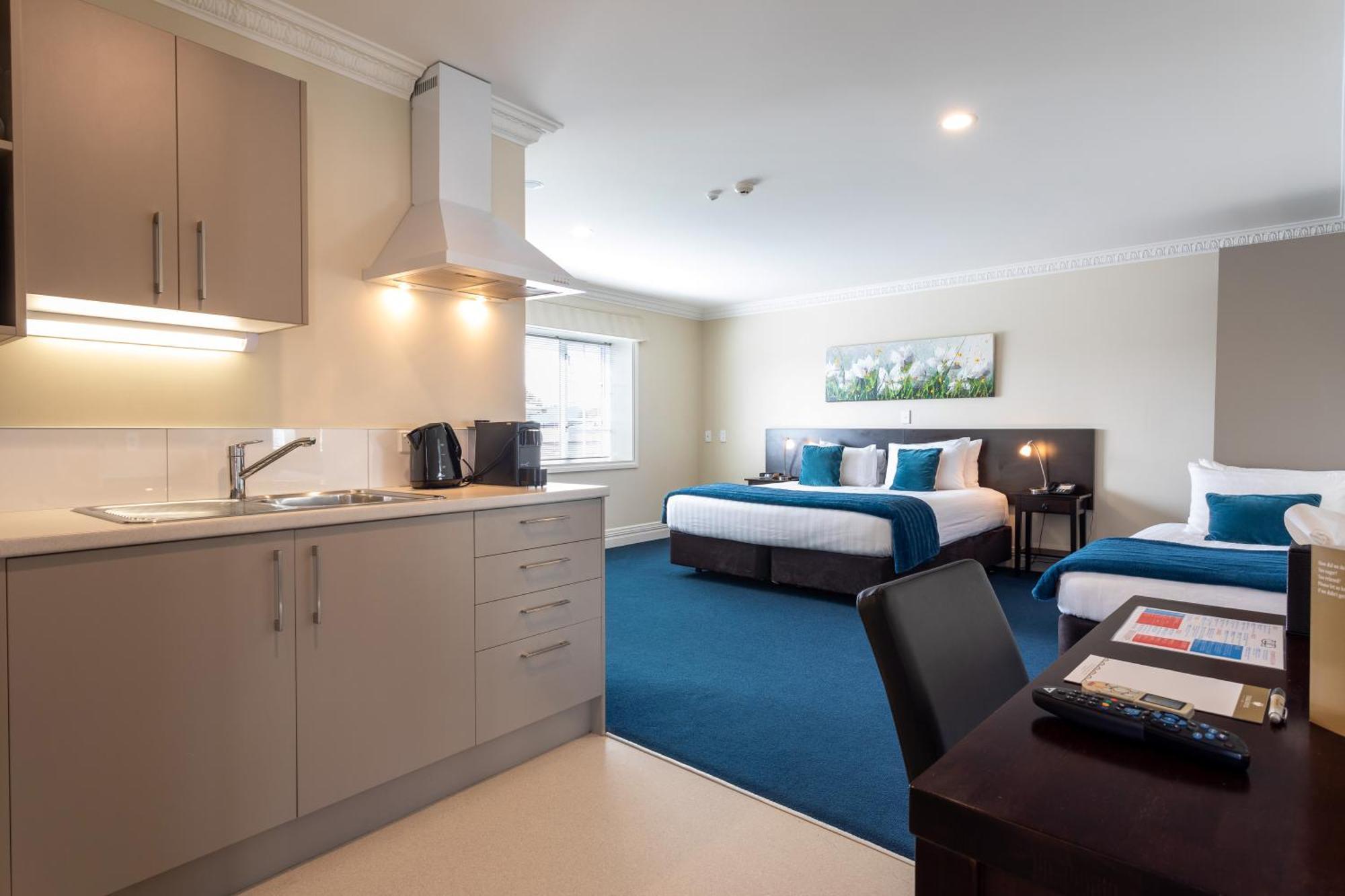 Tuakau Hotel Экстерьер фото