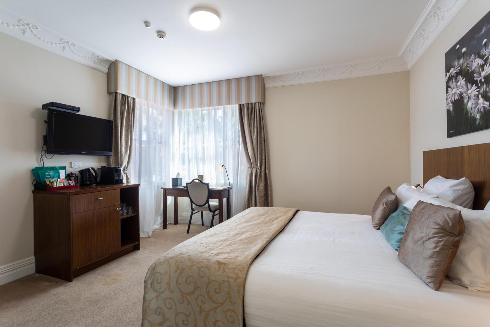 Tuakau Hotel Экстерьер фото